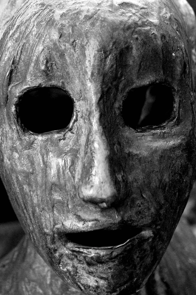 empty_face_by_lensha_d1dbwug-414w-2x preview